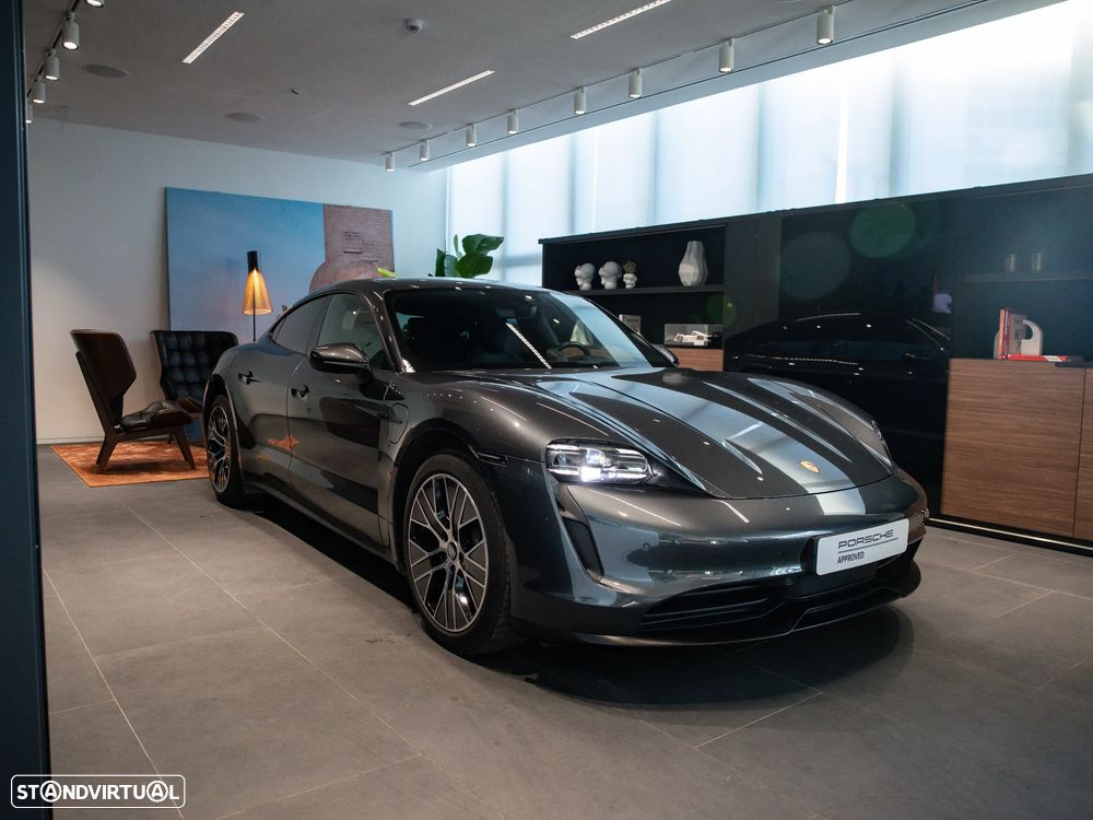 Porsche Taycan Standard - 2