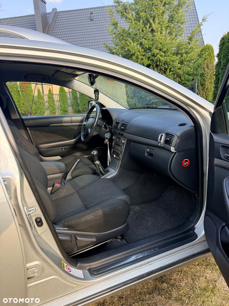 Toyota Avensis 1.8 VVT-i - 6