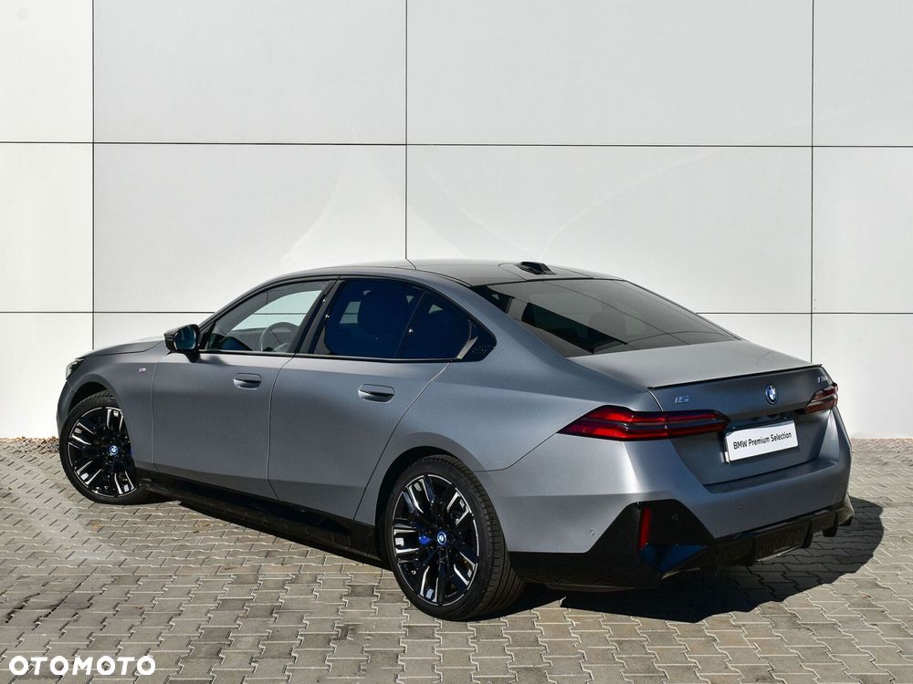 BMW i5 83.9kWh M60 xDrive - 11