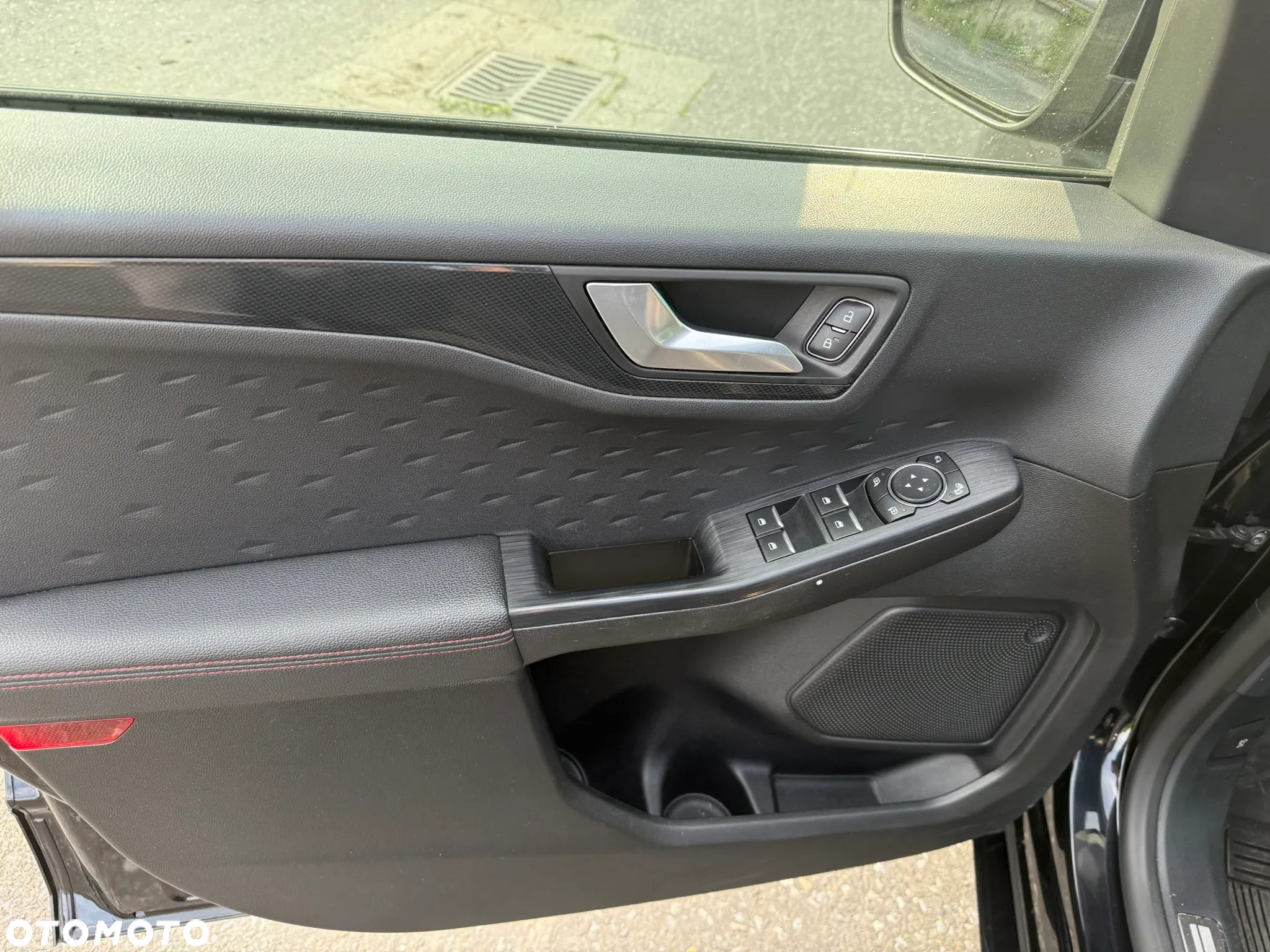 Ford Kuga 1.5 EcoBoost FWD ST-Line X - 7