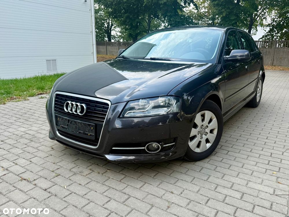 Audi A3 Sportback - 1