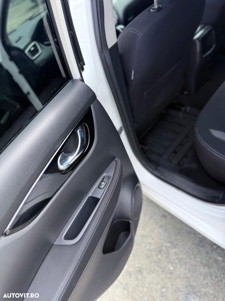 Nissan Qashqai 1.3 157CP 2WD DCT N-Connecta - 23