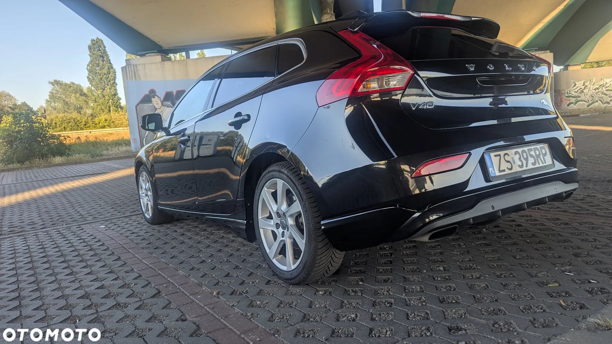 Volvo V40 D2 Base - 1