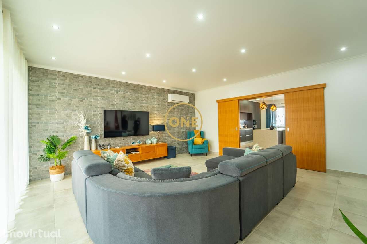 Moradia - Grande imagem: 4/27