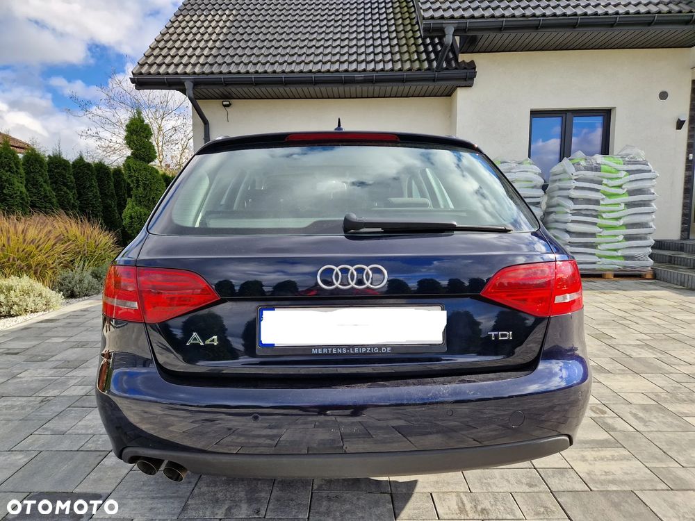 Audi A4 Avant 2.0 TDI - 5