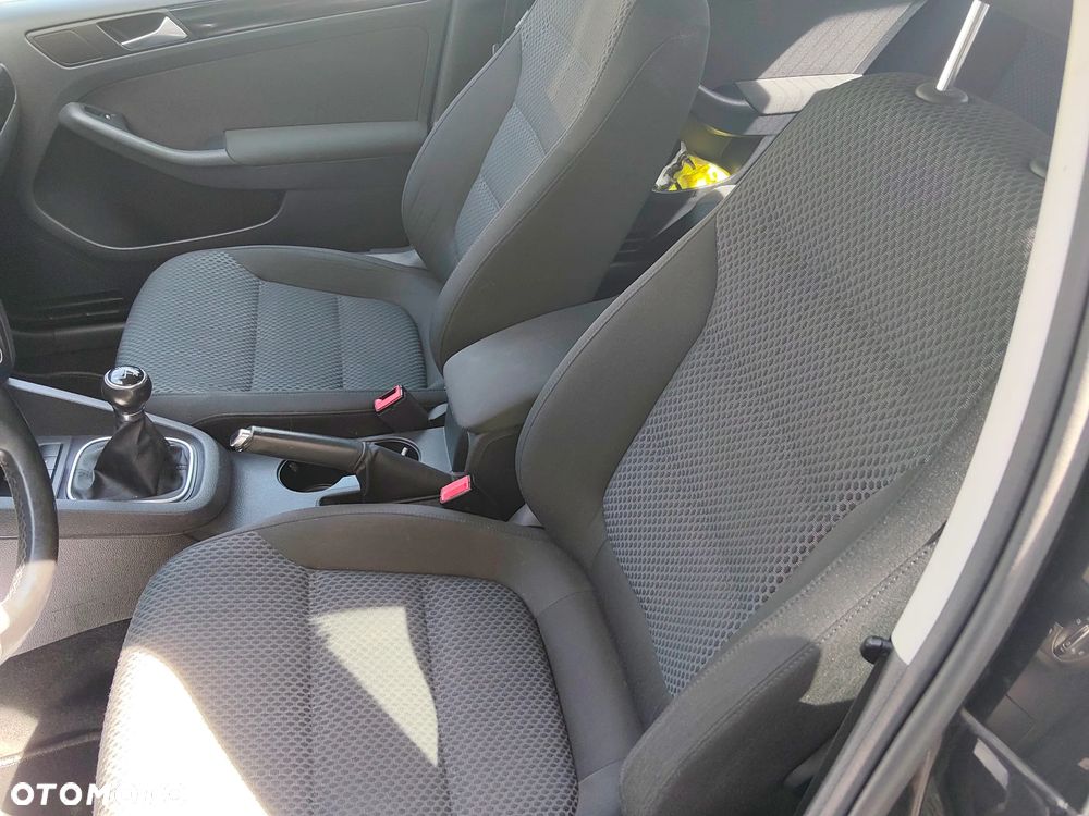Volkswagen Jetta 1.4 TSI Comfortline - 16
