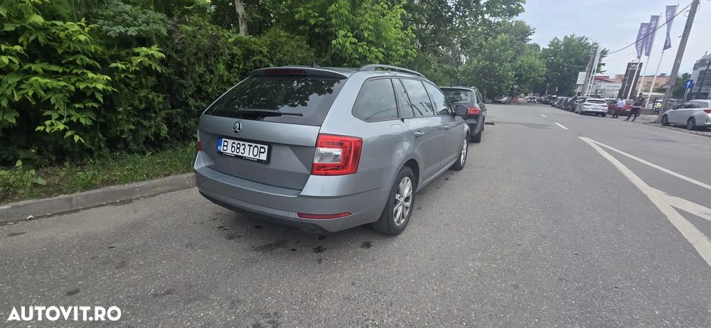 Skoda Octavia 1.6 TDI DSG Ambition - 8