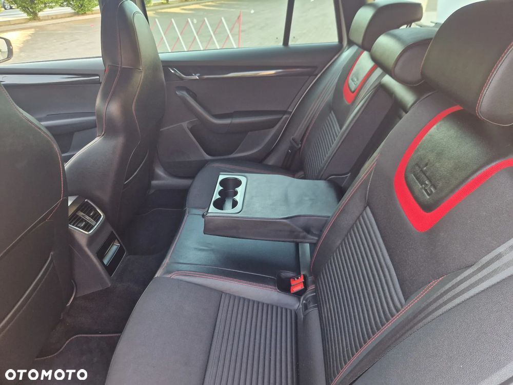 Skoda Octavia 2.0 TDI RS - 14