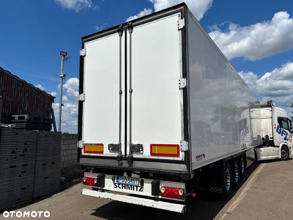 Schmitz Cargobull SKO24/L - 12