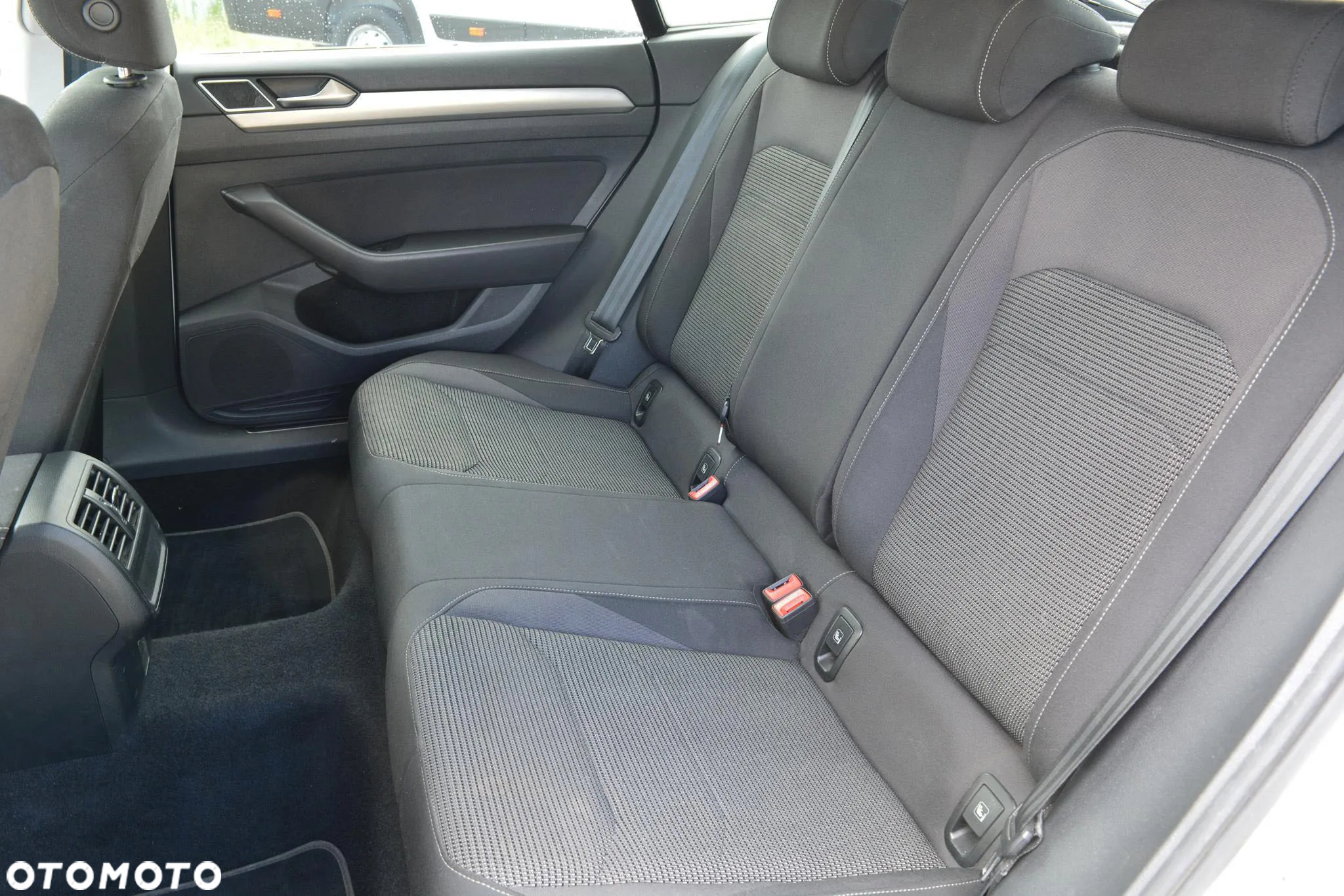 Volkswagen Arteon 2.0 TSI Essence DSG - 33