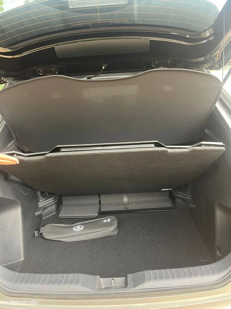 Toyota Yaris Cross 1.5 HDF Square Collection - 14