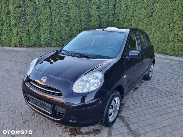 Nissan Micra 1.2 Bild der Frau