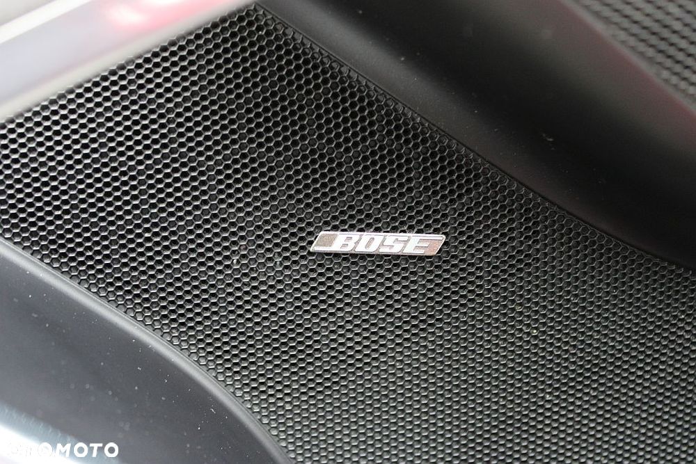 Porsche 911 Carrera 4 GTS PDK - 15