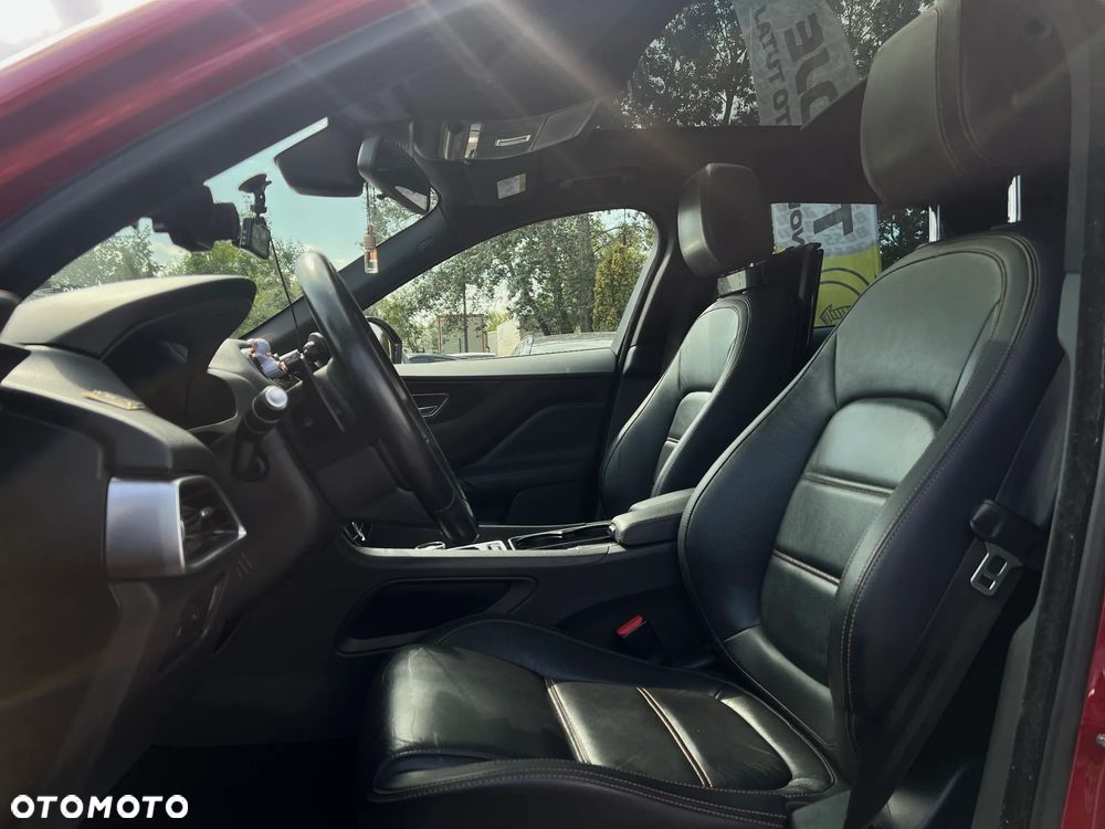 Jaguar F-Pace - 17