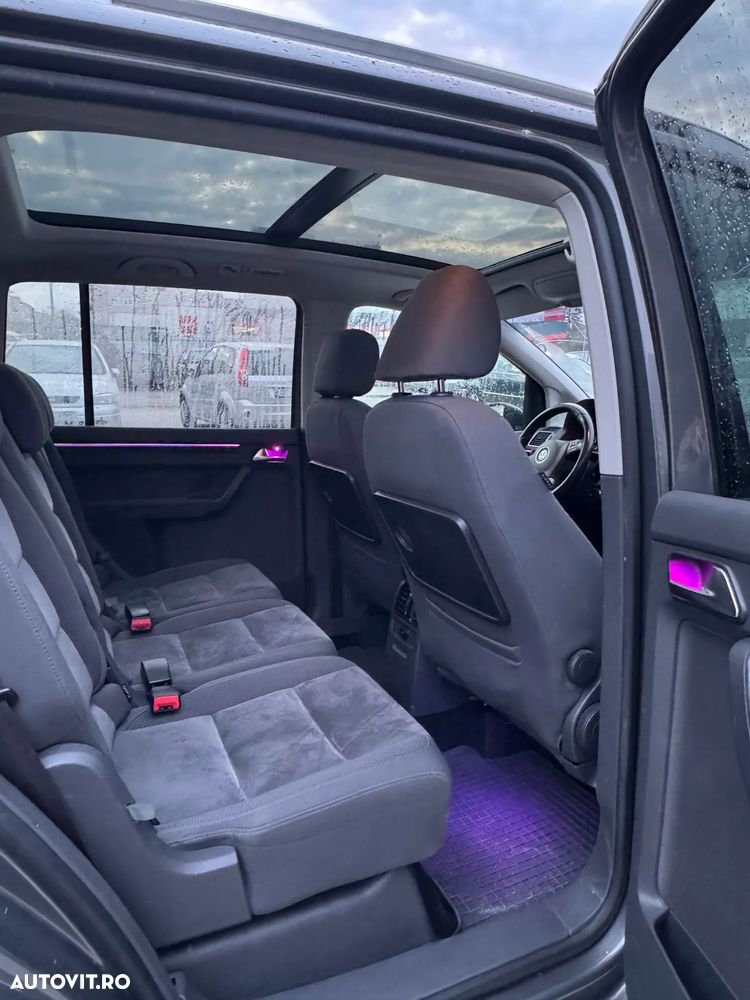 Volkswagen Touran 2.0 TDI DPF Highline DSG - 5