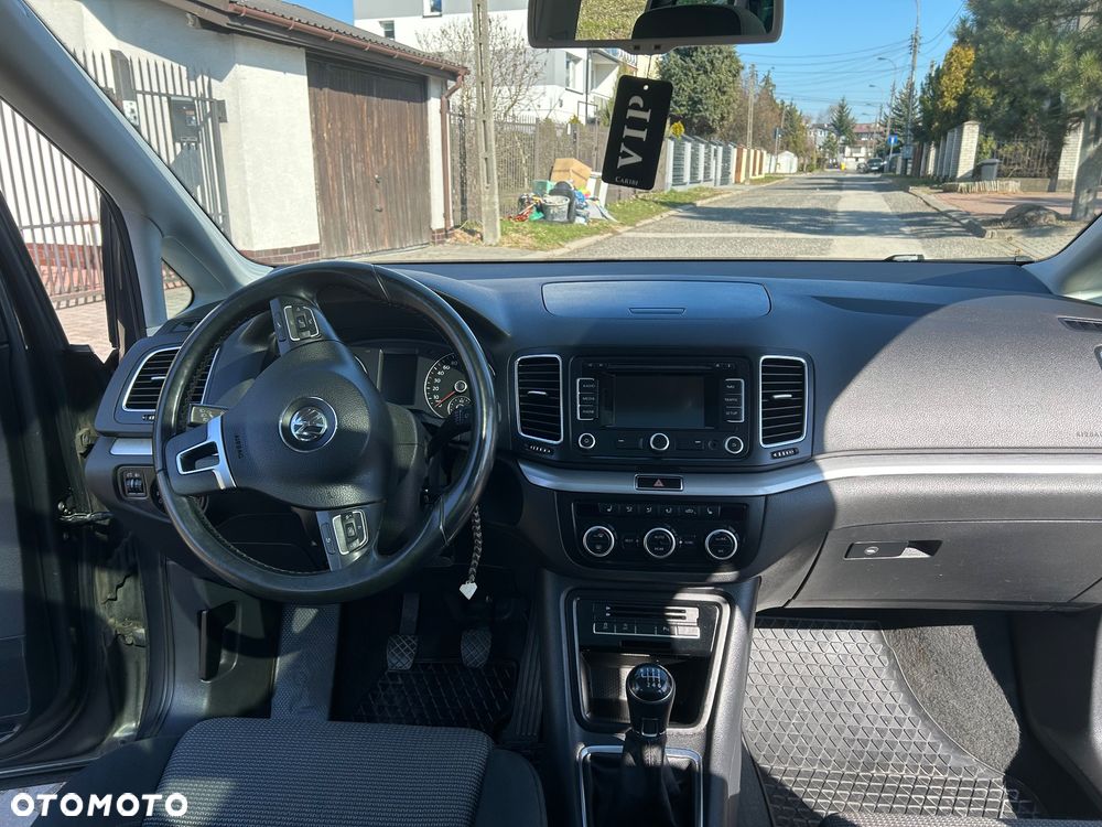 Volkswagen Sharan 2.0 TDI 4MOTION Blue Motion Life - 11