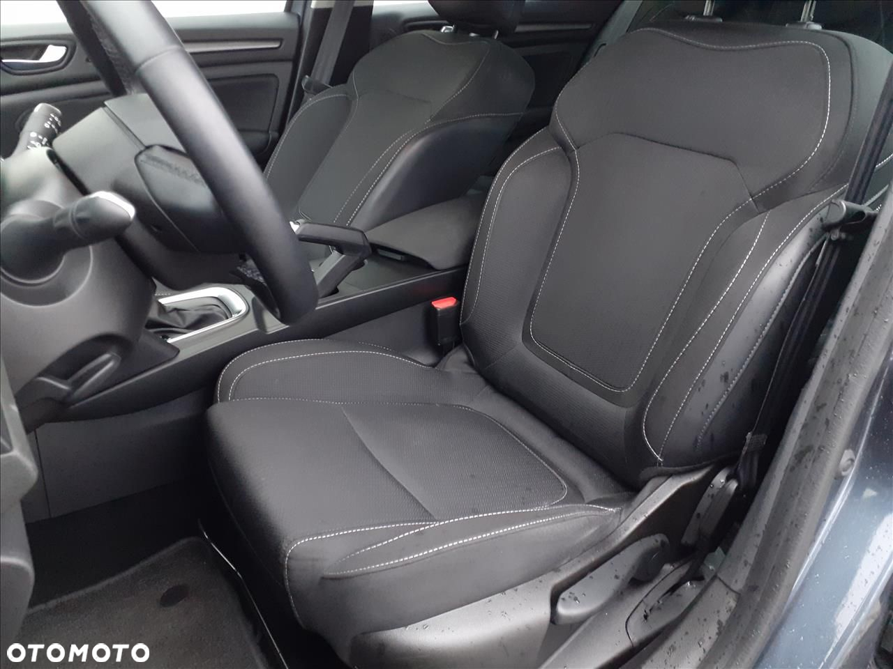 Renault Megane 1.5 Blue dCi Zen EDC - 19