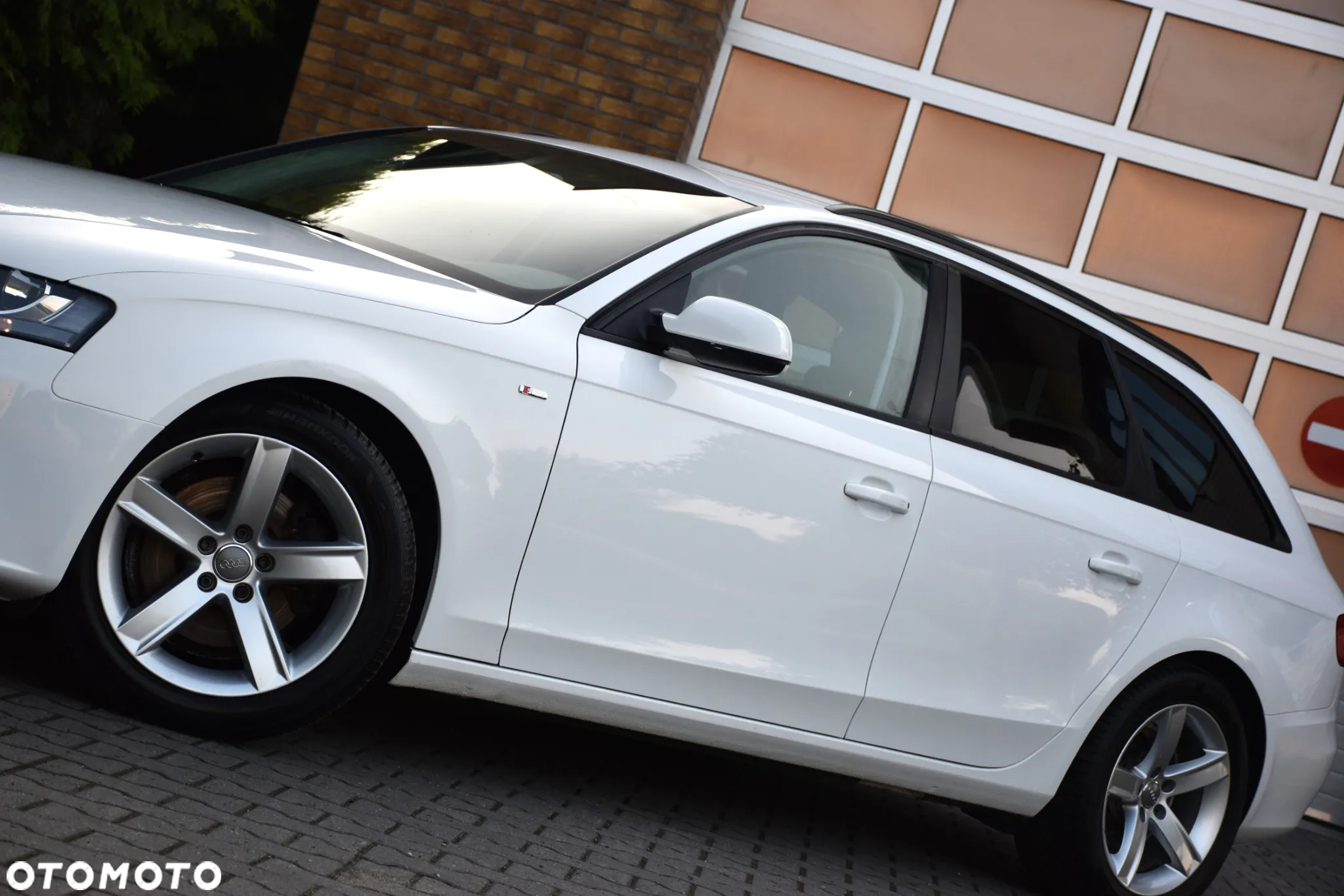Audi A4 Avant 2.0 TDI DPF Ambiente - 37