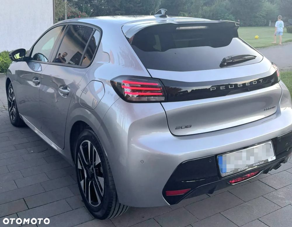 Peugeot 208 - 3