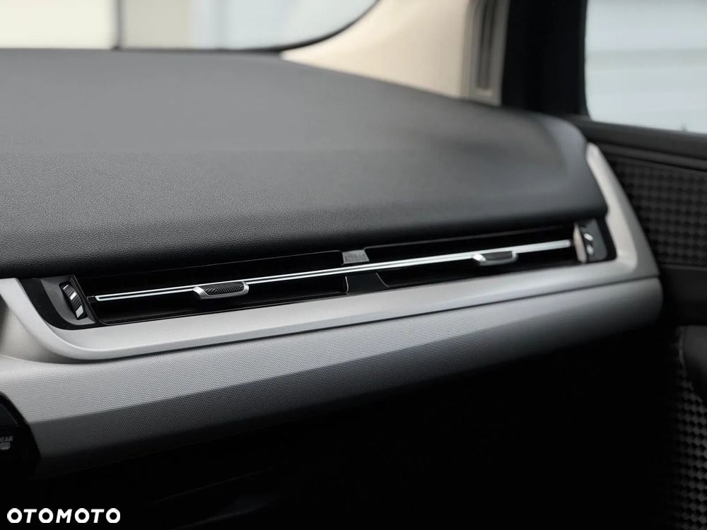 BMW Seria 2 218i Luxury Line - 18