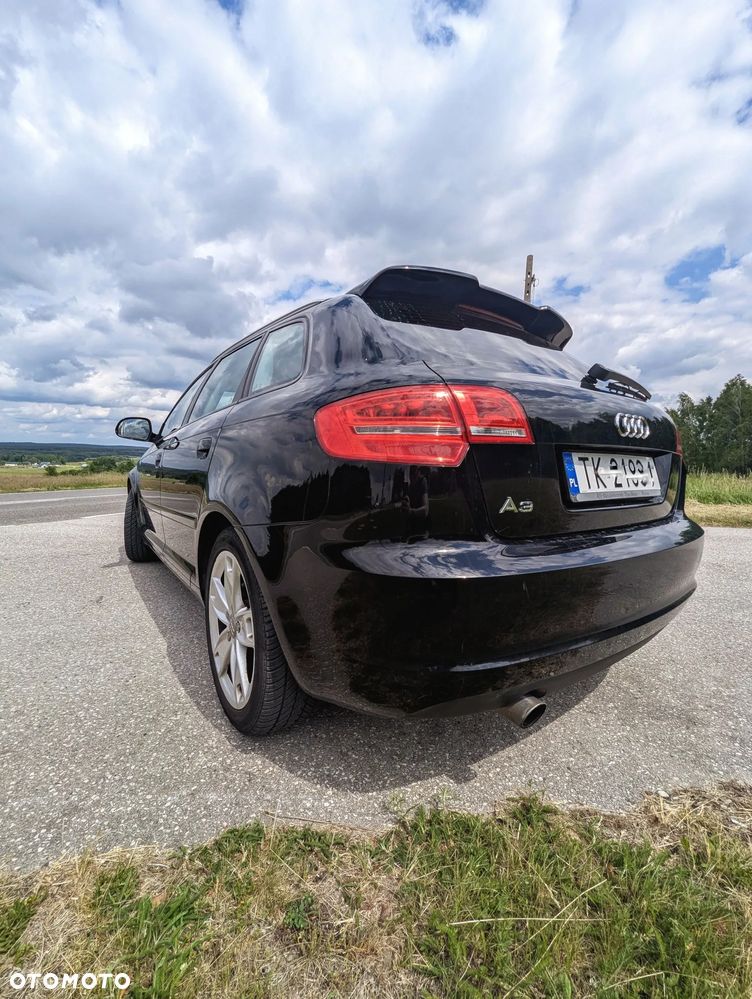 Audi A3 Sportback - 2