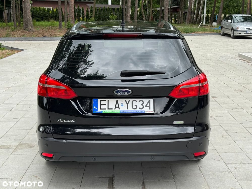 Ford Focus 1.0 EcoBoost Titanium - 12