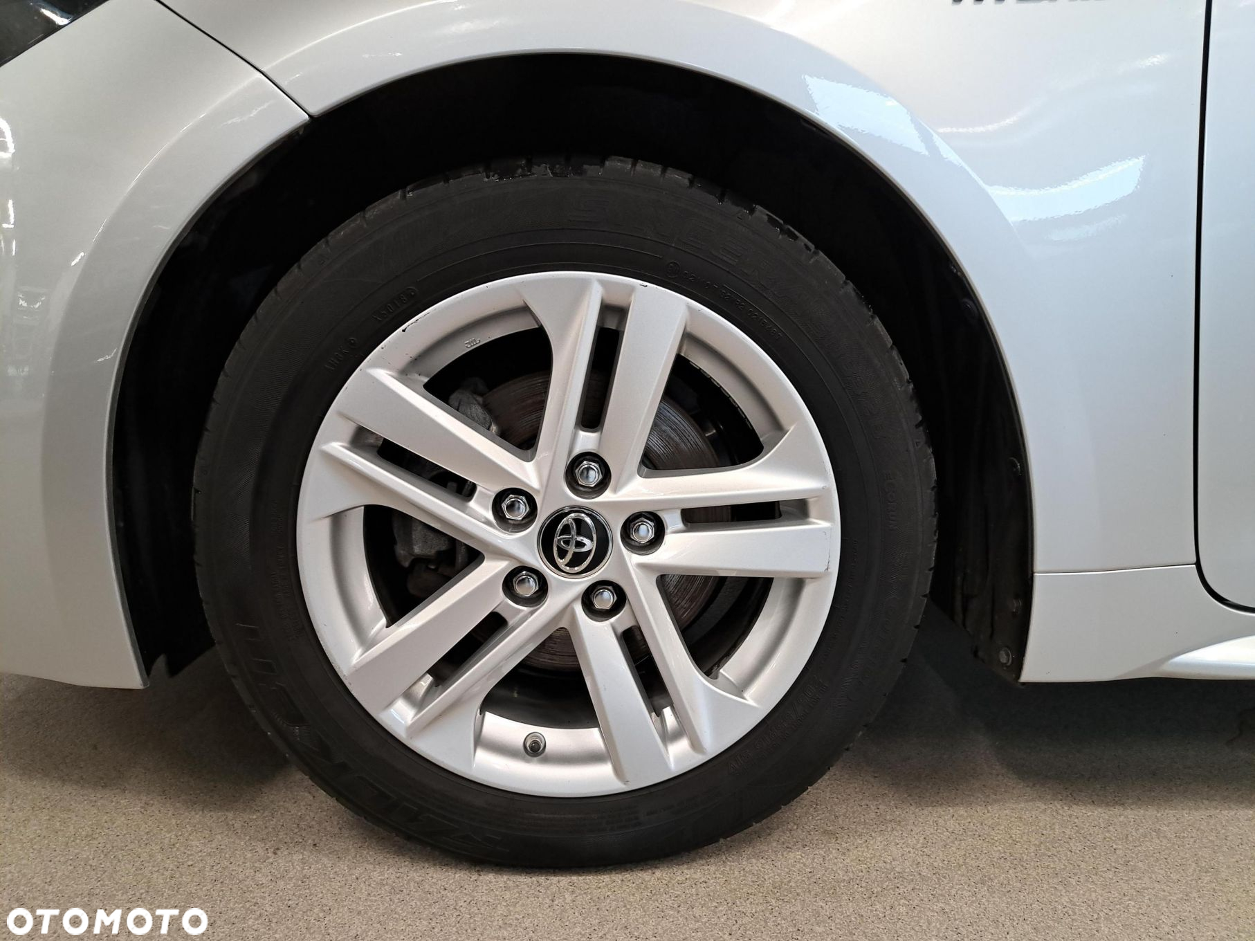 Toyota Corolla - 16