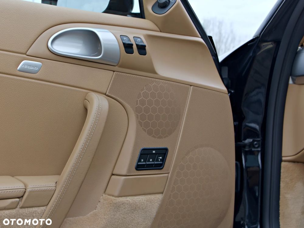 Porsche 911 Carrera 4 S Tiptronic - 12