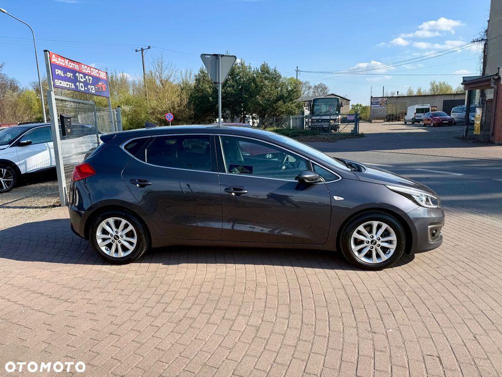 Kia Ceed 1.4 CVVT Dream-Team Edition - 24
