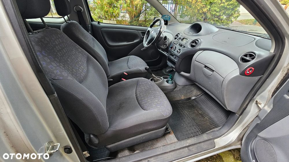 Toyota Yaris 1.3 Luna - 11