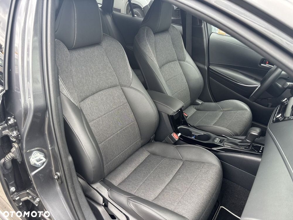 Toyota Corolla 2.0 Hybrid Style - 13