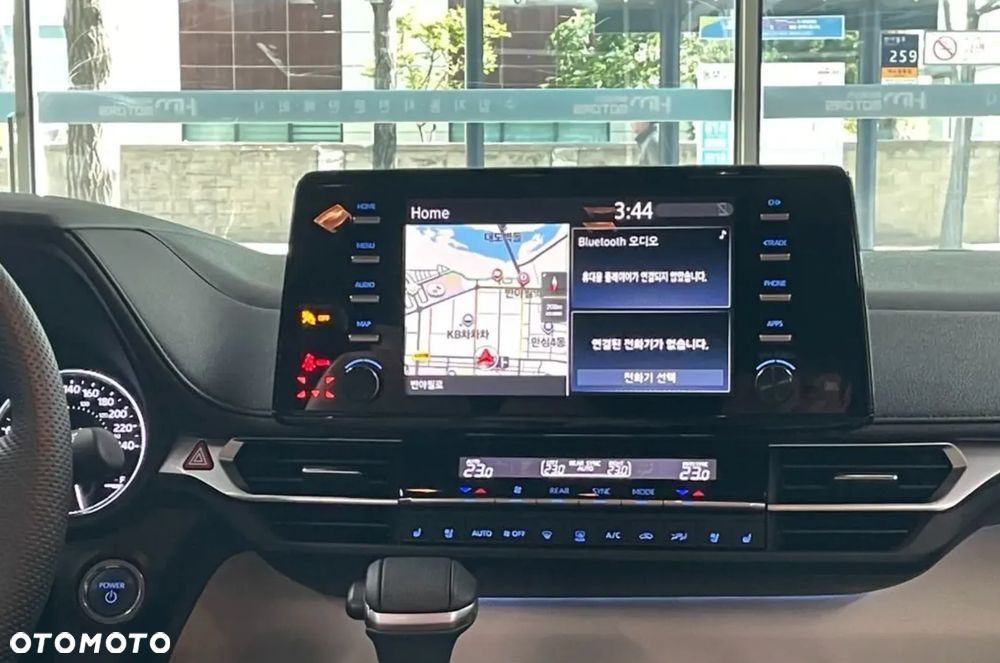 Toyota Sienna - 12