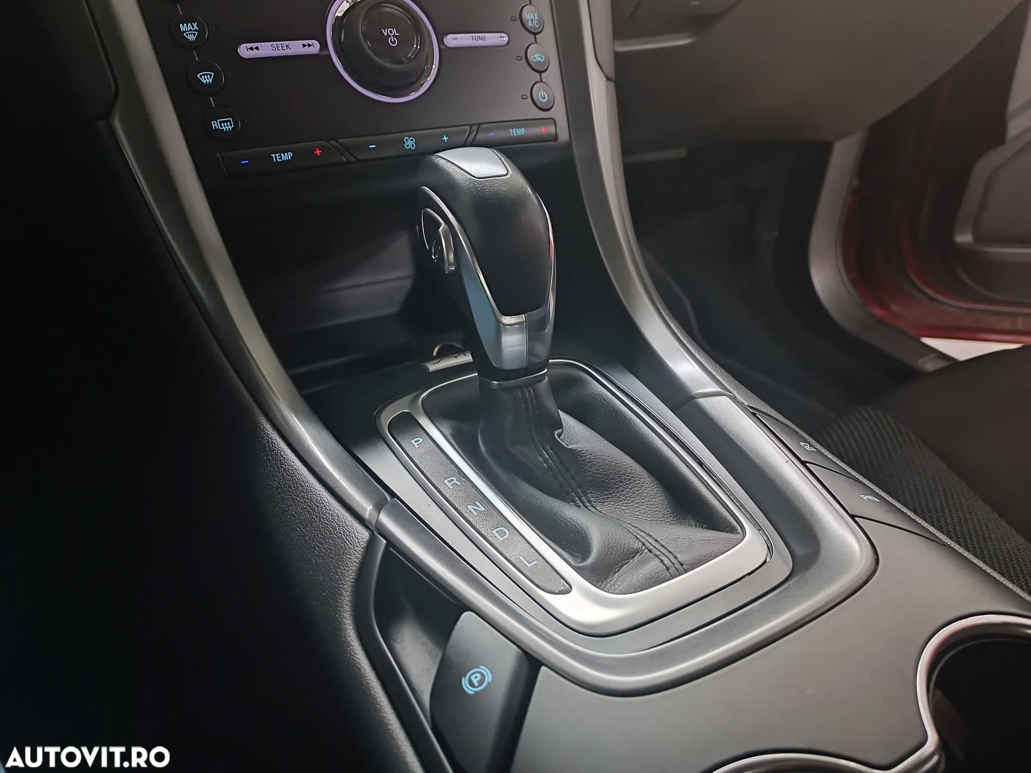Ford Mondeo 2.0 Hybrid - 16