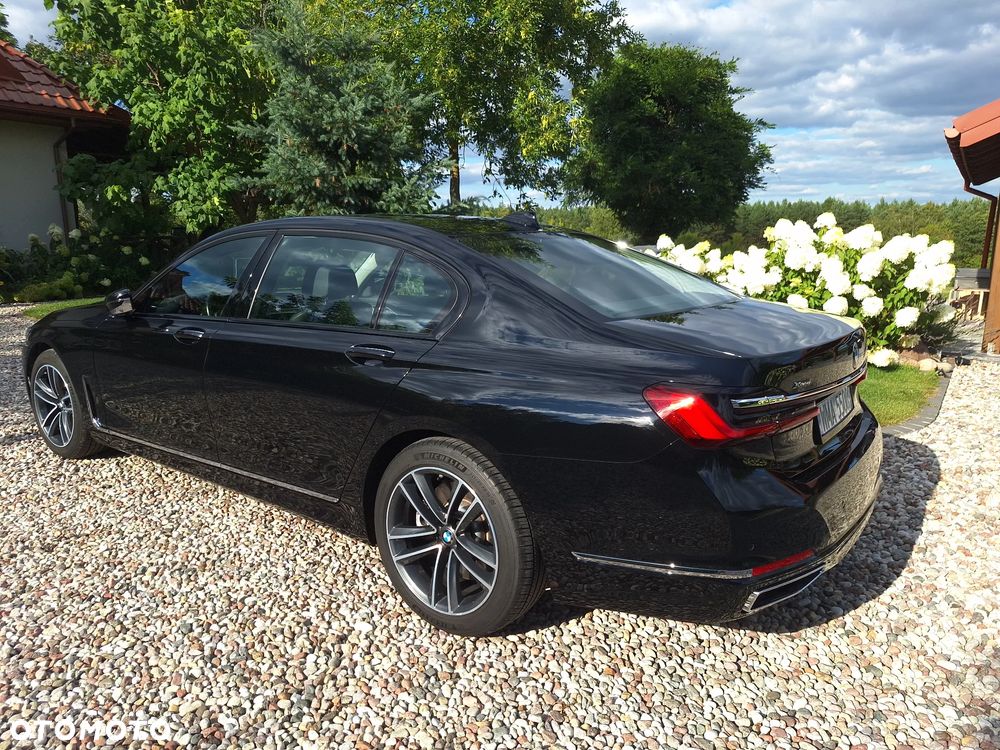 BMW Seria 7 750Li xDrive - 4