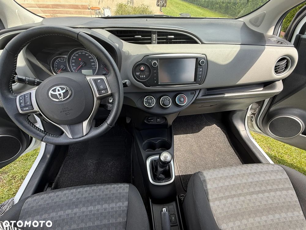 Toyota Yaris 1.0 Active EU6 - 15
