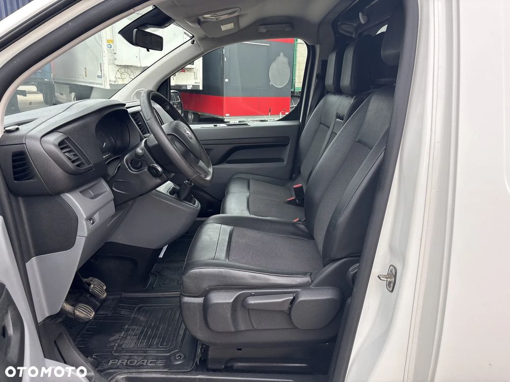 Toyota PROACE 2.0 D-4D LONG 3,1T ACTIVE - 10