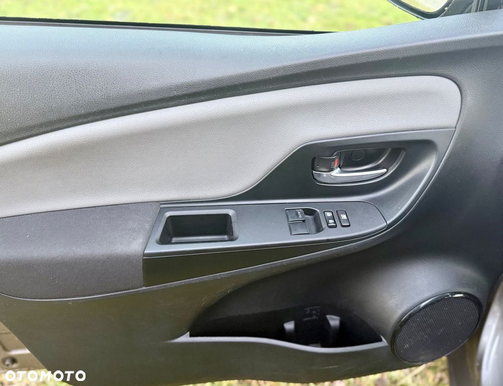 Toyota Yaris Hybrid 1.5 VVT-i Life - 18