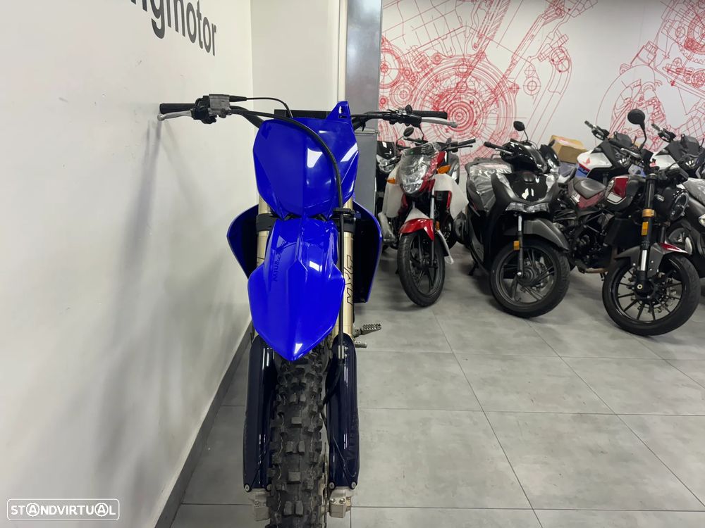Yamaha YZ 125 - 4