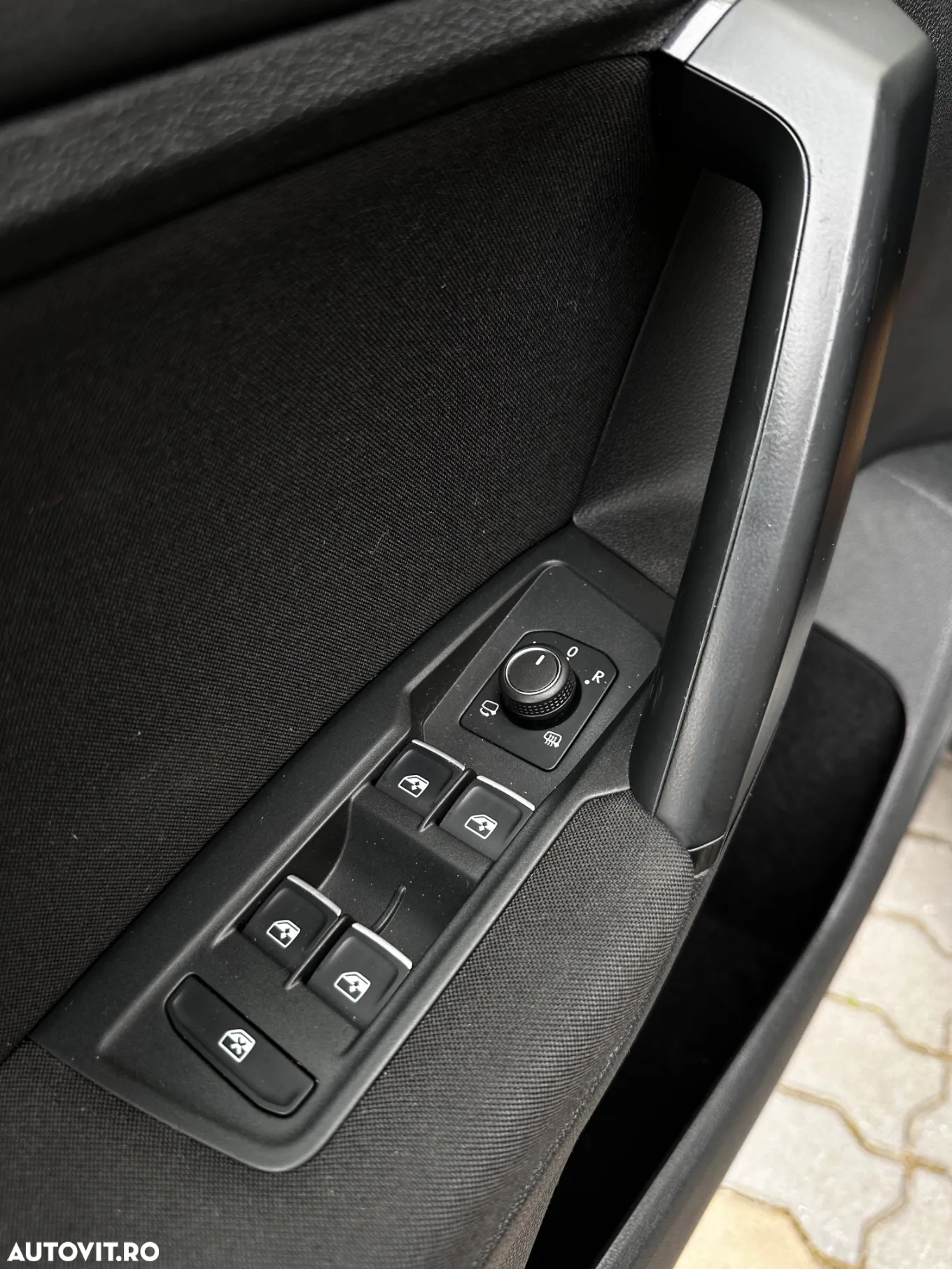 Volkswagen Tiguan 2.0 TDI SCR 4MOTION DSG R-Line - 34