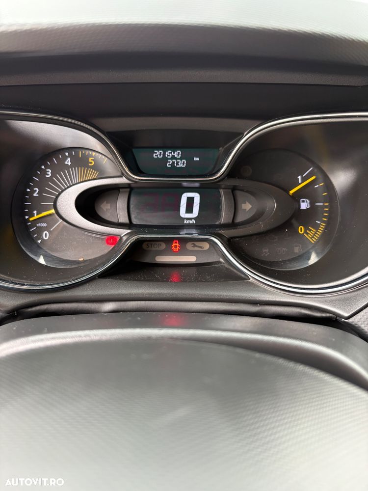 Renault Captur dCi Authentique - 8