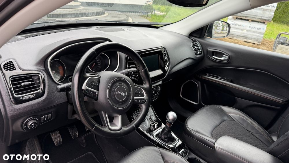 Jeep Compass 2.0 MultiJet Active Drive Limited - 26