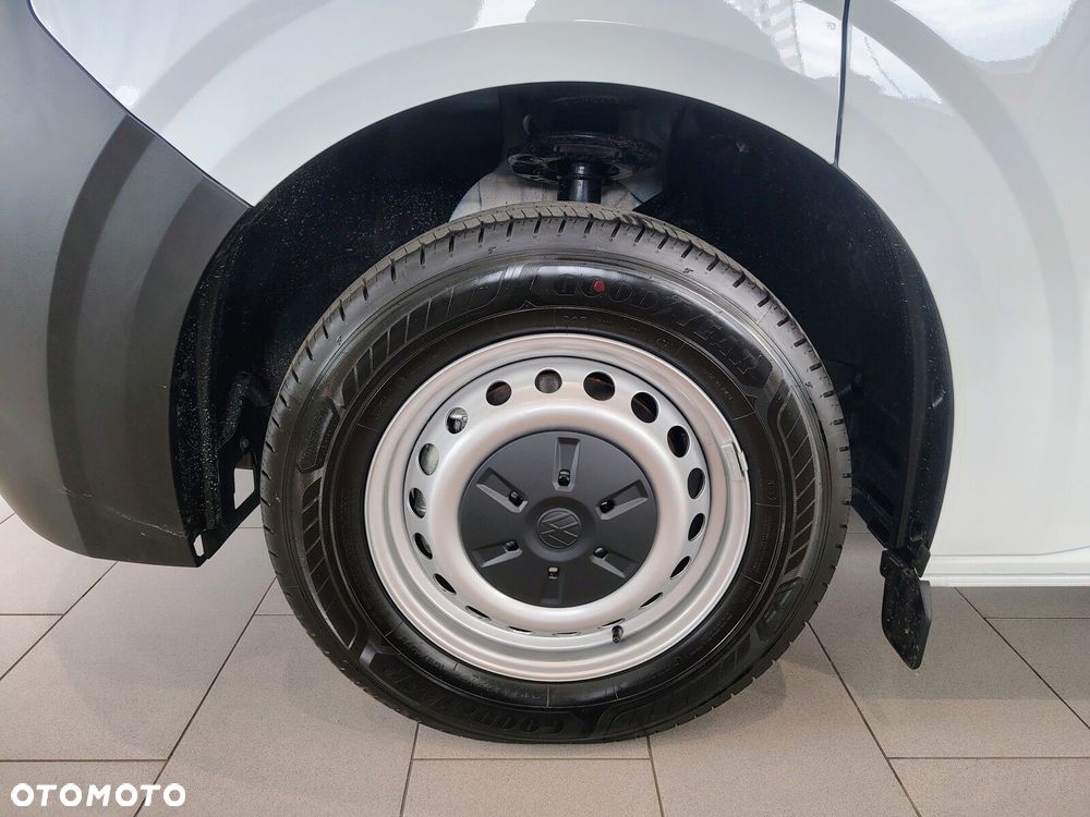 Volkswagen Transporter Transporter Kombi N1 silnik: 2,0 l TDI 150 KM / skrzynia biegów: 6-biegowa manualna rozstaw osi: 3500 mm - 7