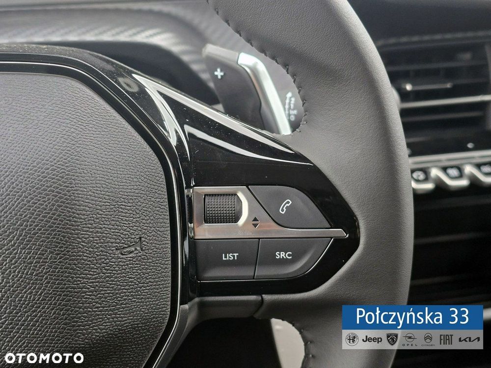 Peugeot 208 - 16