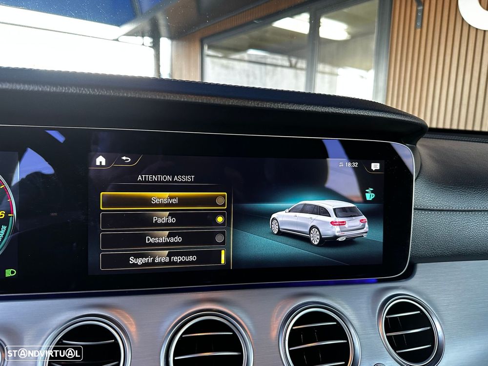 Mercedes-Benz E 300 de AMG Line - 38