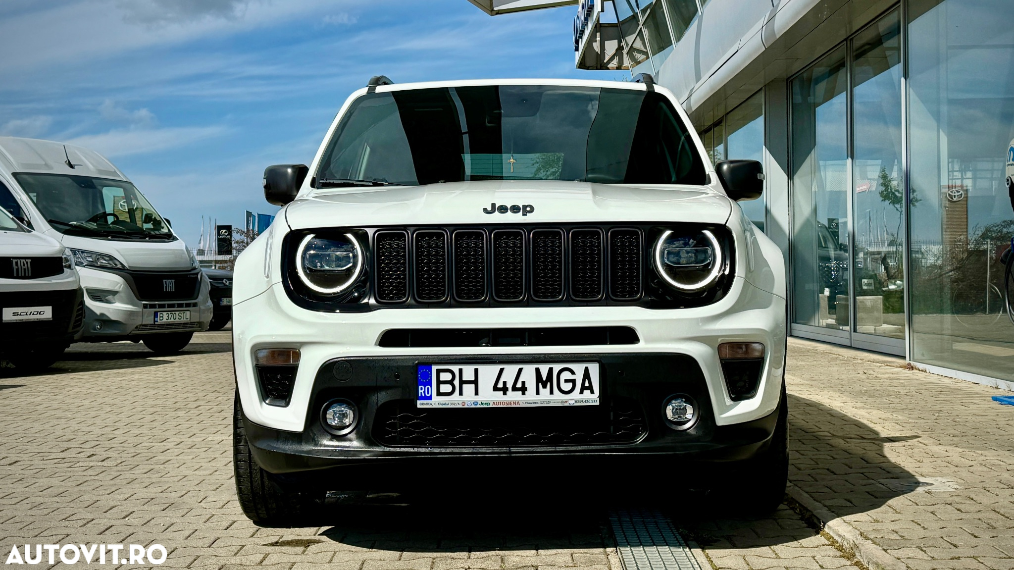 Jeep Renegade - 8