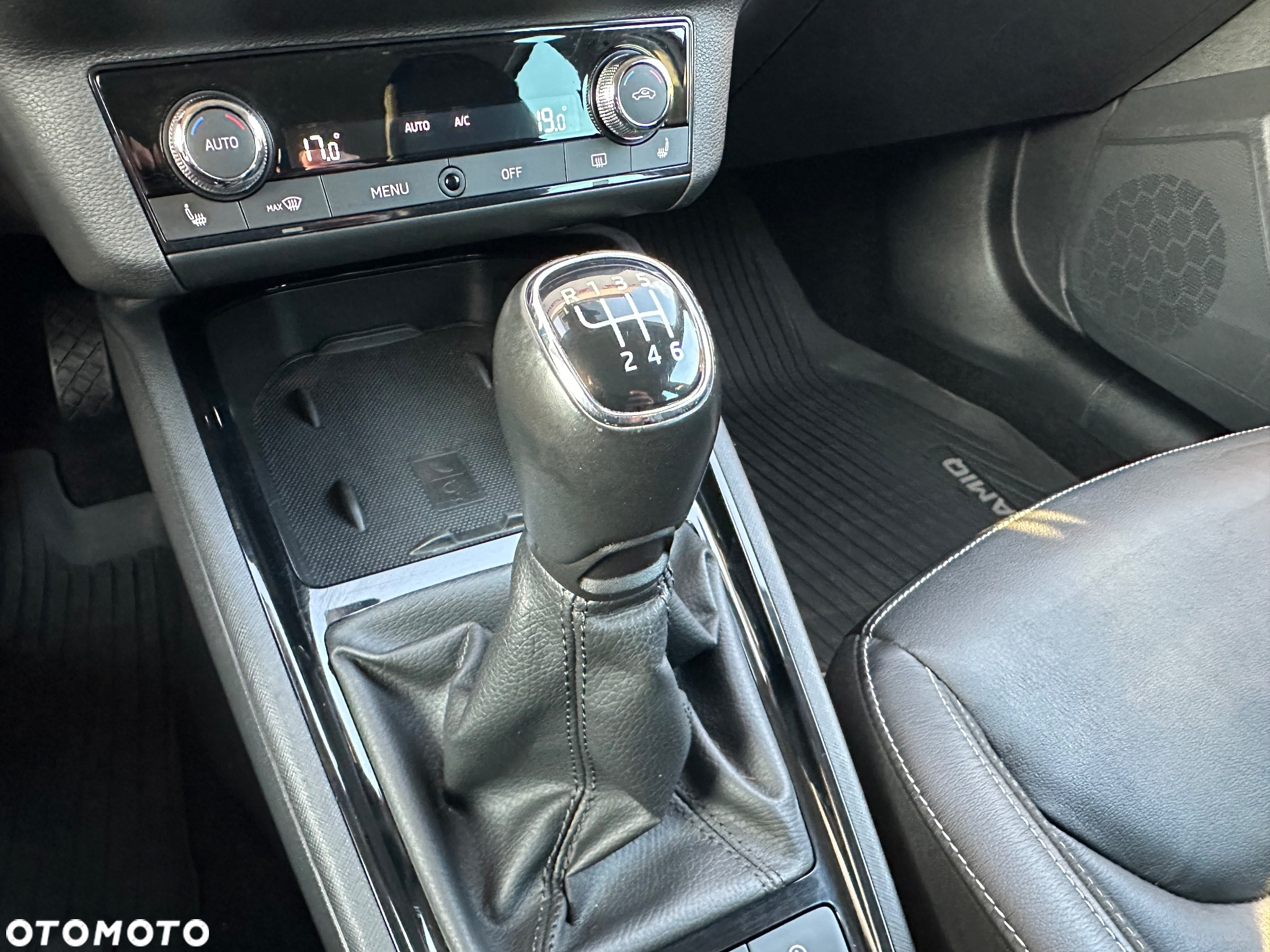 Skoda Kamiq 1.0 TSI Style - 29