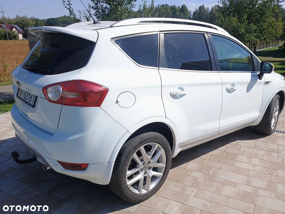 Ford Kuga 2.0 TDCi 4x4 Titanium - 4