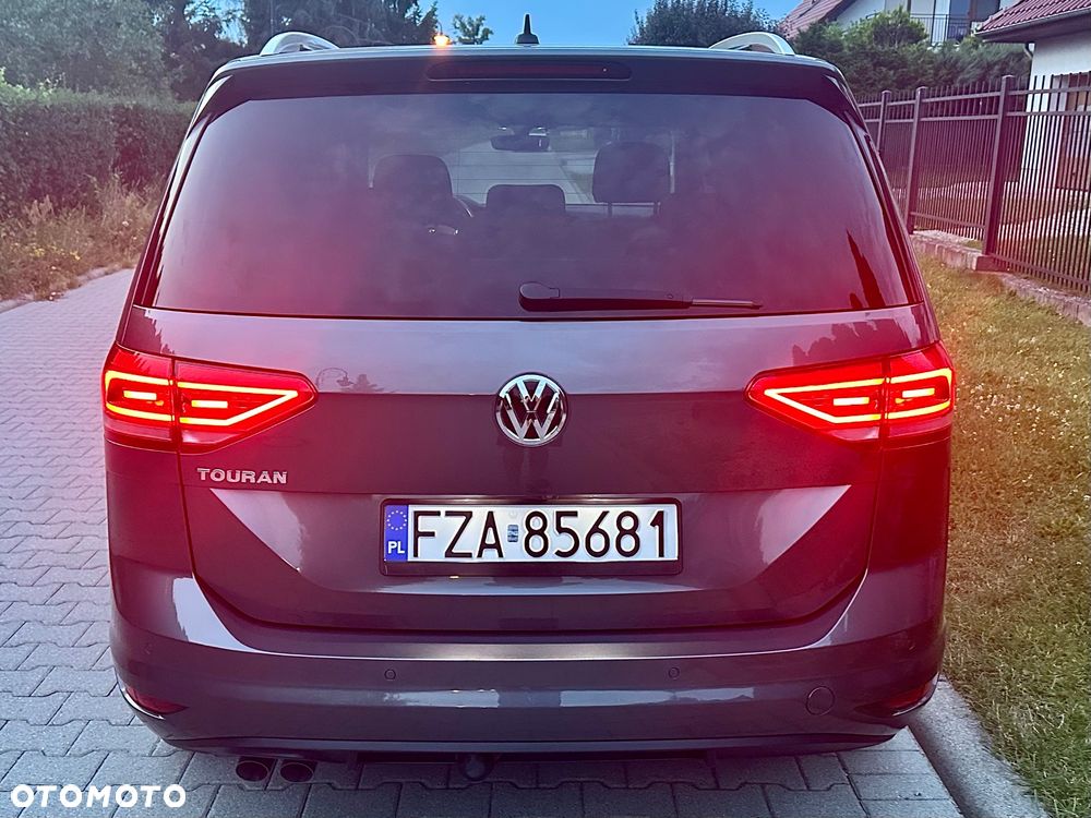 Volkswagen Touran 2.0 TDI BMT Highline DSG - 28