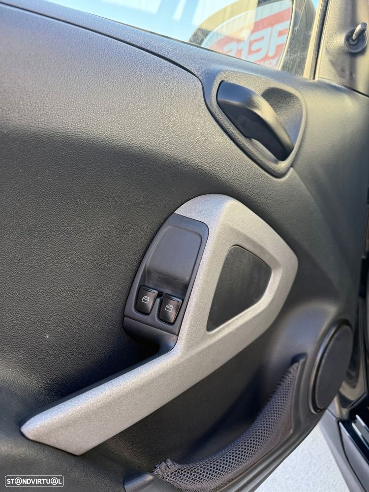 Smart ForTwo Coupé 1.0 mhd Pure 61 - 11
