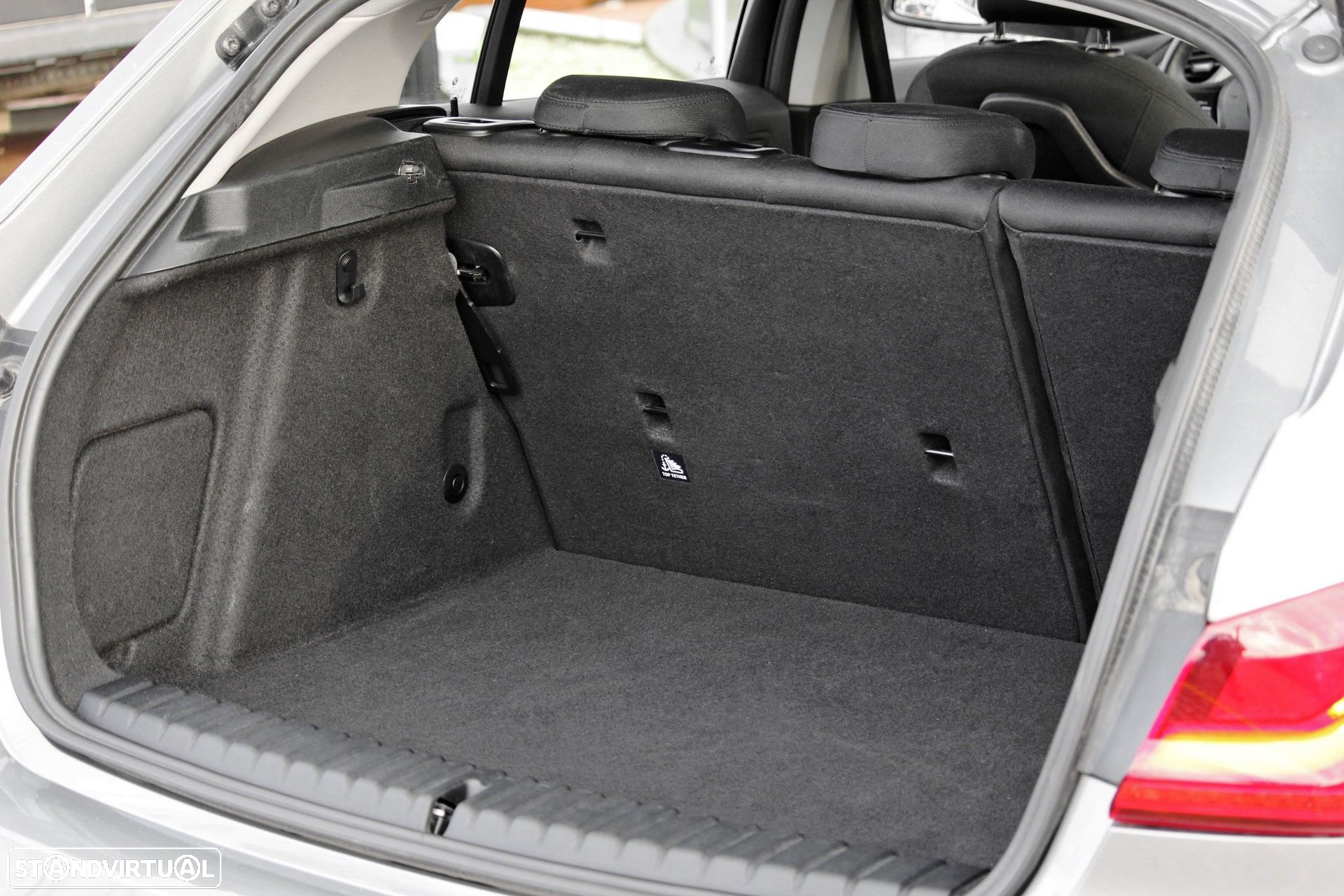 BMW 116 d Advantage Auto - 5